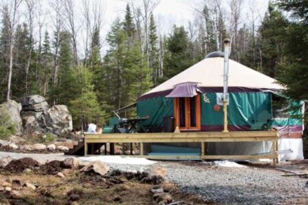 Want a Cozy, Affordable Home? Build A Yurt Image